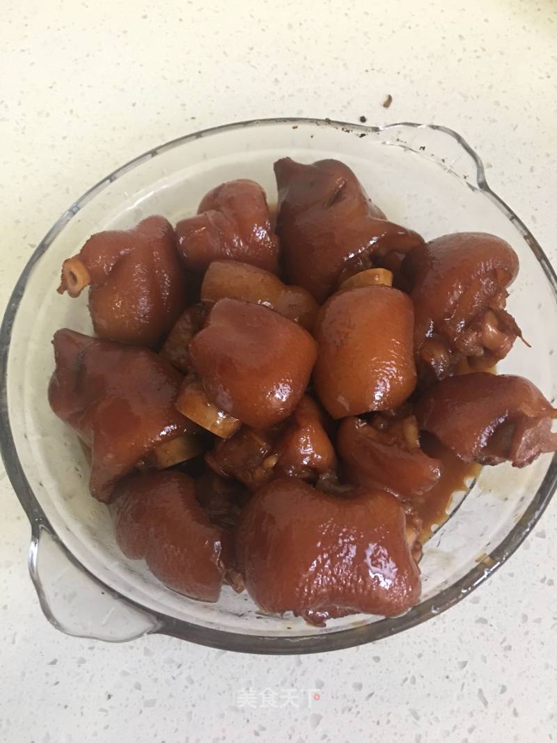 Homemade Braised Pork Knuckles recipe