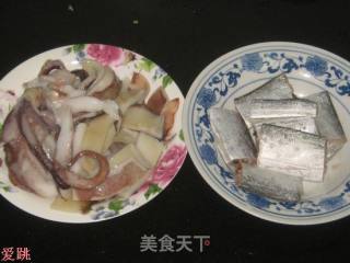 Grilled Squid with Fish recipe