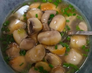 Fresh Eyebrows Mushroom Soup recipe