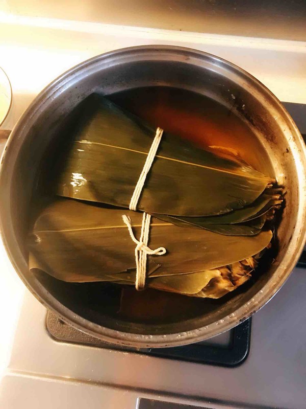 Traditional Northern Glutinous Rice and Red Dates Zongzi recipe