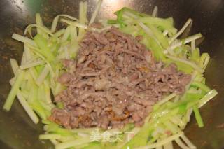 Stir-fried Shredded Pork with Chives recipe