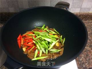 Stir-fried Beef with Asparagus recipe