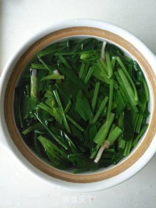 Spinach with Walnuts recipe