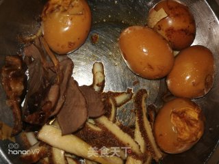 Hand-made Lo Noodles recipe