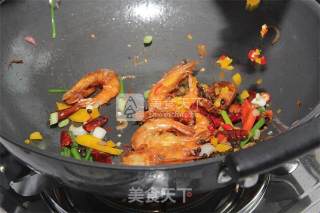 Stir-fried White Shrimp with Fresh Peppers recipe