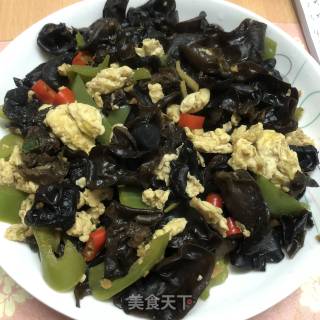 Scrambled Eggs with Fungus recipe