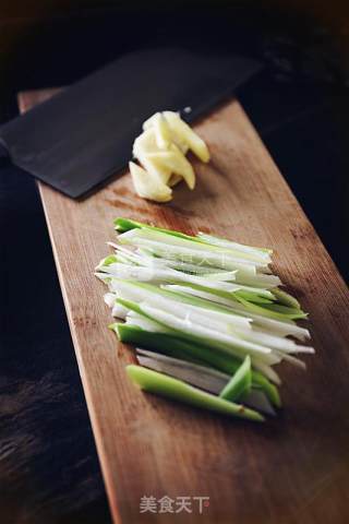 Chestnut Braised Pork Ribs recipe