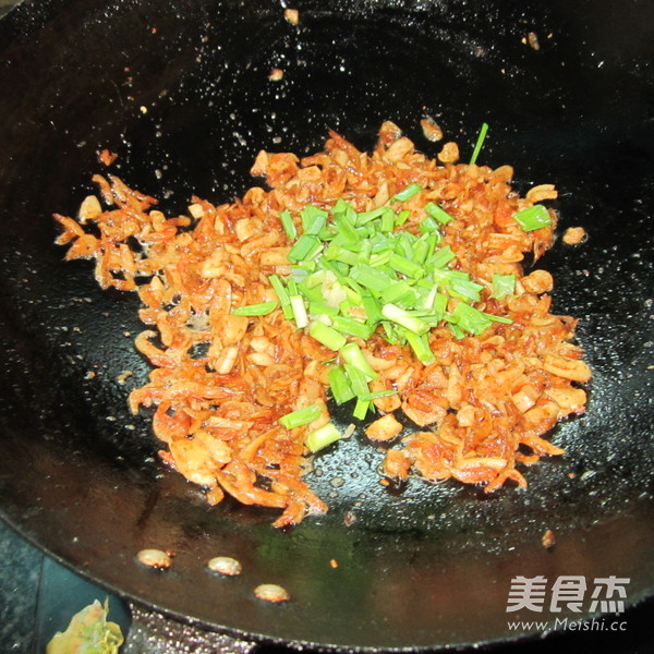 Stir-fried Shrimp with Dried Radish recipe