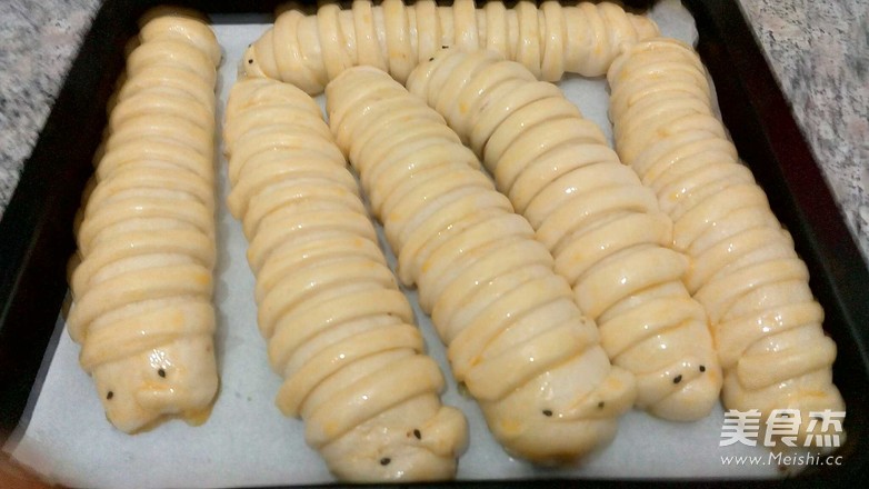 Caterpillar Bread recipe