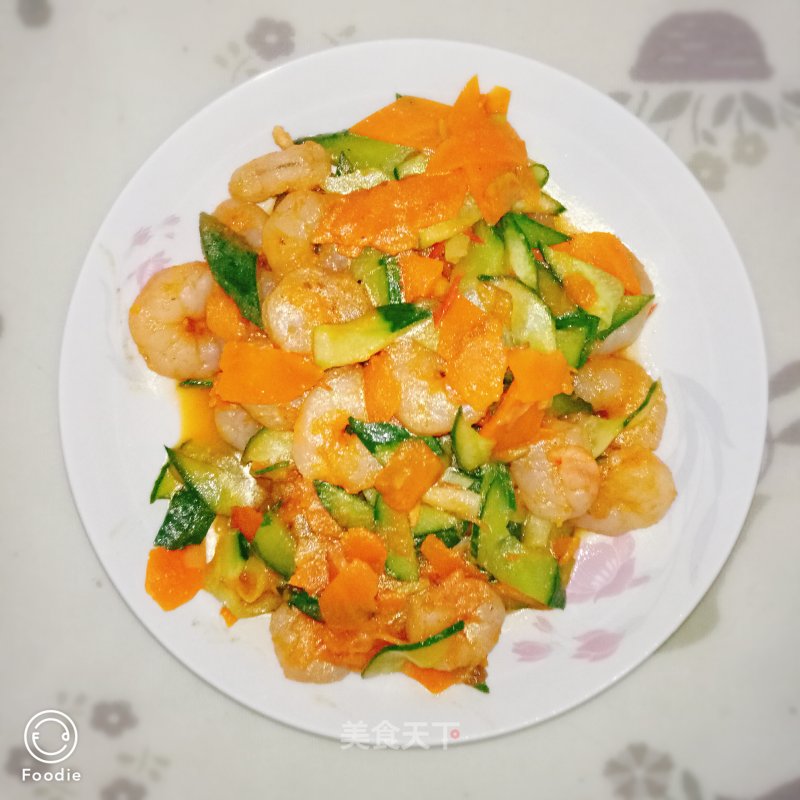 Stir-fried Prawns with Tomato and Seasonal Vegetables recipe