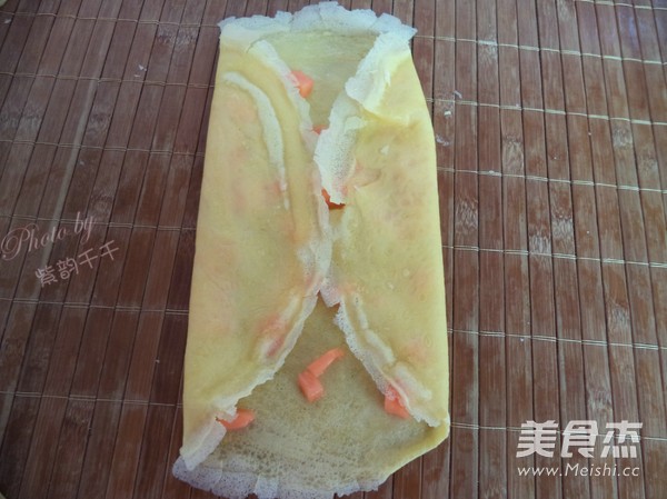 Ginger Papaya Crepe Rolls recipe