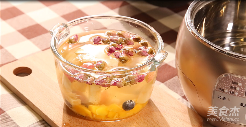 Rose Bird's Nest Fruit Tea recipe