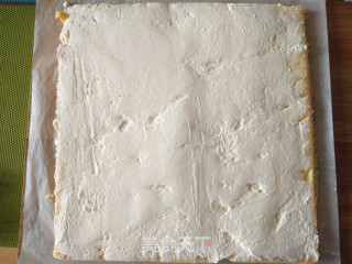 Strawberry Cream Cake Roll recipe