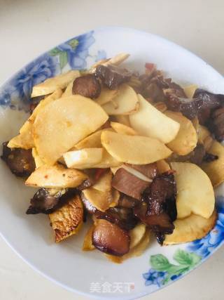 Stir-fried Winter Bamboo Shoots with Bacon recipe