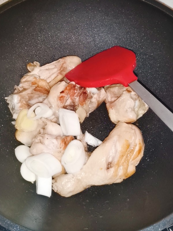 Chicken Drumsticks and Sausage Claypot Rice recipe