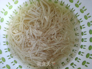 Refreshing and Refreshing-cold Enoki Mushroom and Day Lily recipe