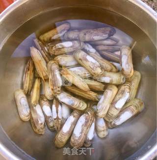 Assorted Razor Clams recipe