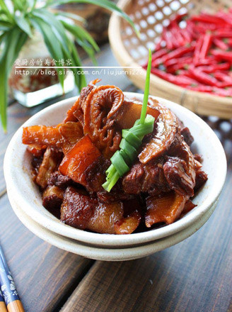 Braised Pork Belly with Dried Bamboo Shoots