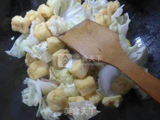 Beef Tendon Balls with Oily Tofu and Boiled Cabbage recipe