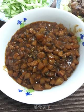 Potato and Sea Cucumber Braised Noodles recipe