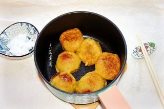 Pan Fried Sticky Bean Buns recipe
