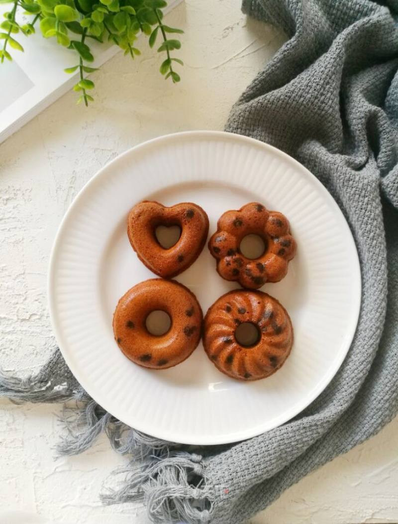 Chocolate Bean Donut Cake recipe