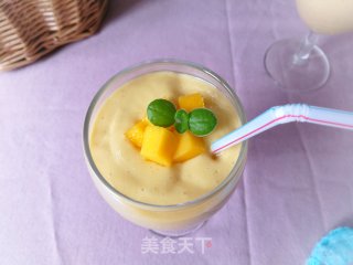 Banana Mango Smoothie recipe