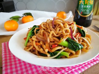 [yantai] Stir-fried Noodles with Homemade Vegetables and Pork recipe