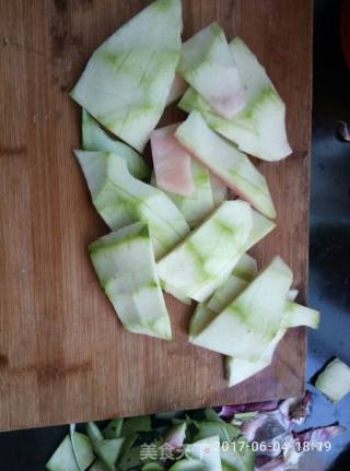 Cold Watermelon Peel 🍉, this Summer is The Best Match with Onions recipe