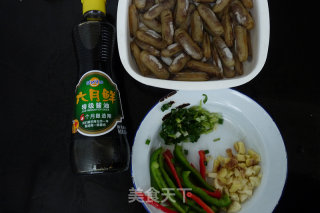 Sauce Fried Razor Clams recipe