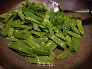 Fried Crab Mushrooms with Snow Peas recipe