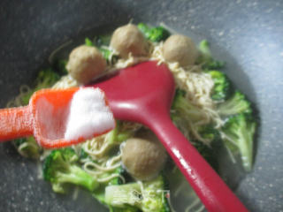 Beef Balls and Broccoli Boiled Dried Shreds recipe