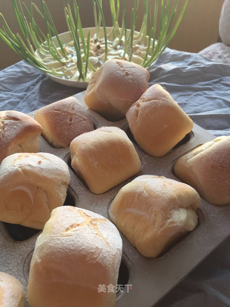 Milk Scented Meal Buns recipe