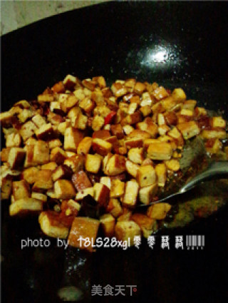 Private Kitchen: Stir-fried Tofu with Leeks recipe