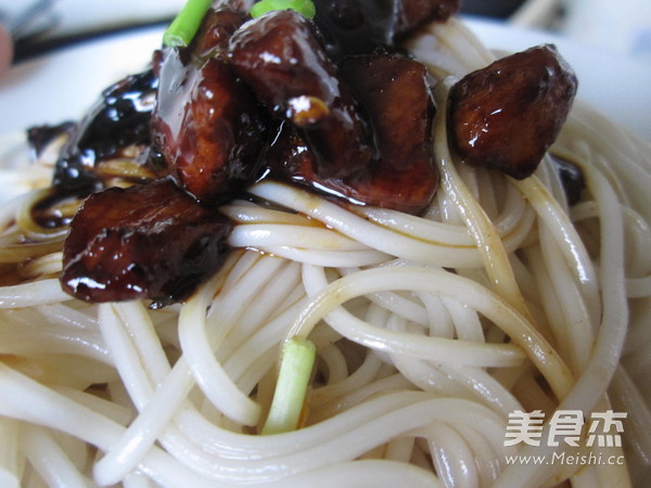 Sweet and Spicy Chicken Noodles recipe