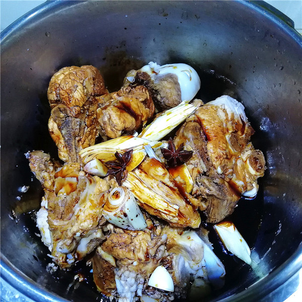 The More Fragrant The Sauce Bones recipe