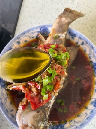 Steamed Sea Bass with Chopped Pepper recipe