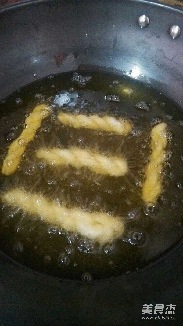 Chopped Green Onion Icing Twist recipe