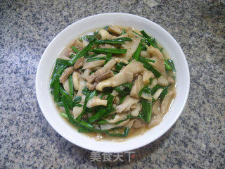 Stir-fried Oyster Mushroom with Leek and Shredded Pork recipe