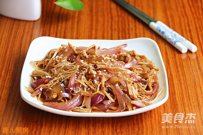 Chicken Shredded with Onion recipe