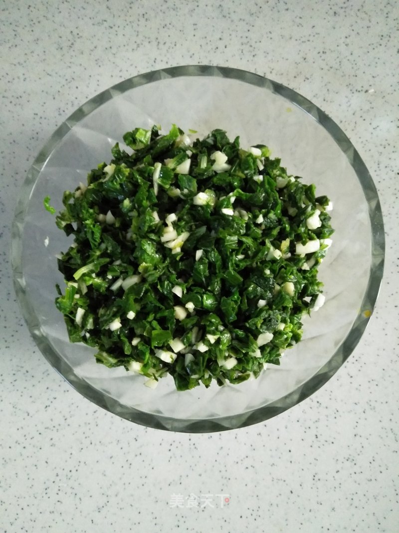 Toss with Celery Leaves recipe