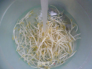 Bacon and Mung Bean Sprout Soup recipe