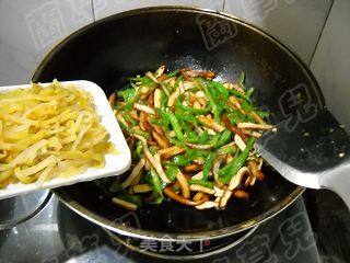 Green Pepper and Mustard Spiced Dried recipe