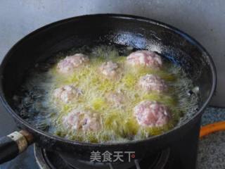 Lion Head with Egg Yolk Core recipe