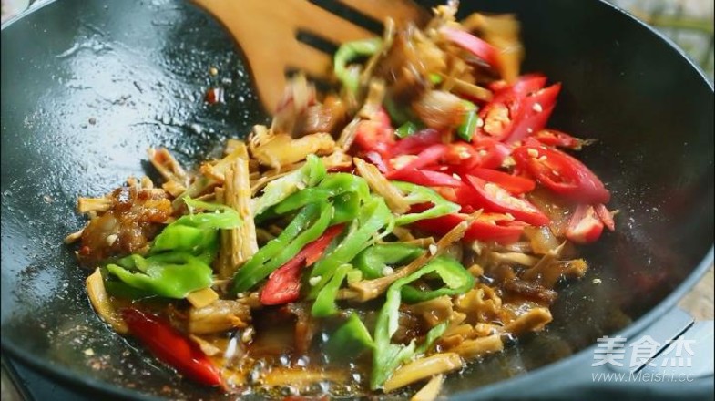 Stir-fried Twice-cooked Pork with Dried Bamboo Shoots recipe