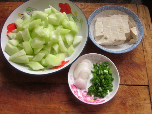 Cucumber Stewed Tofu recipe