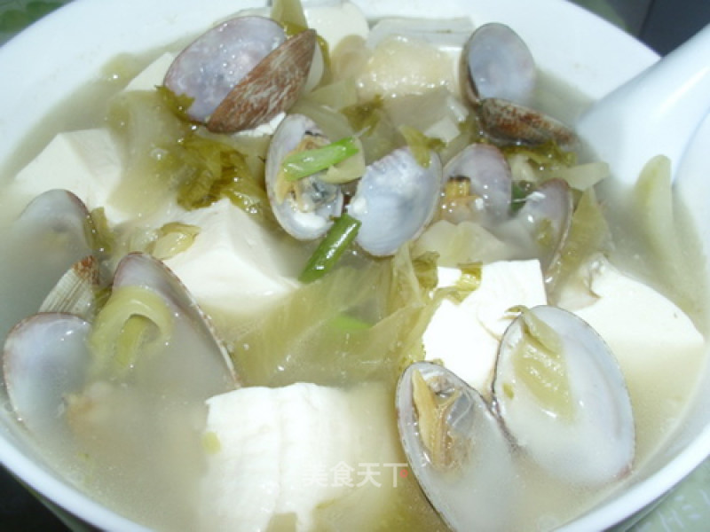 Pickled Vegetable Tofu Shellfish Soup