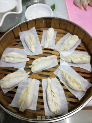 Fish-shaped Steamed Dumplings recipe