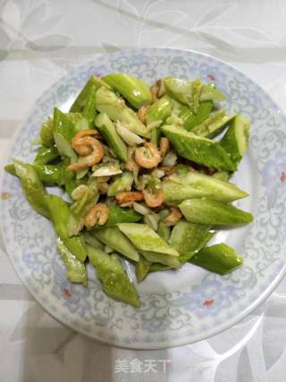 Sea Rice Mixed with Cucumber recipe