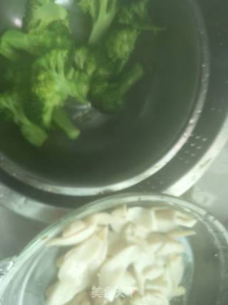 Broccoli in Oyster Sauce recipe